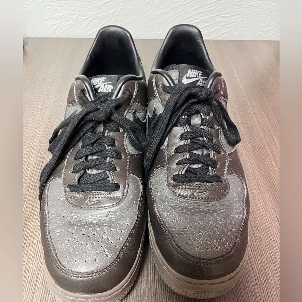 Men’s Nike air tennis shoes